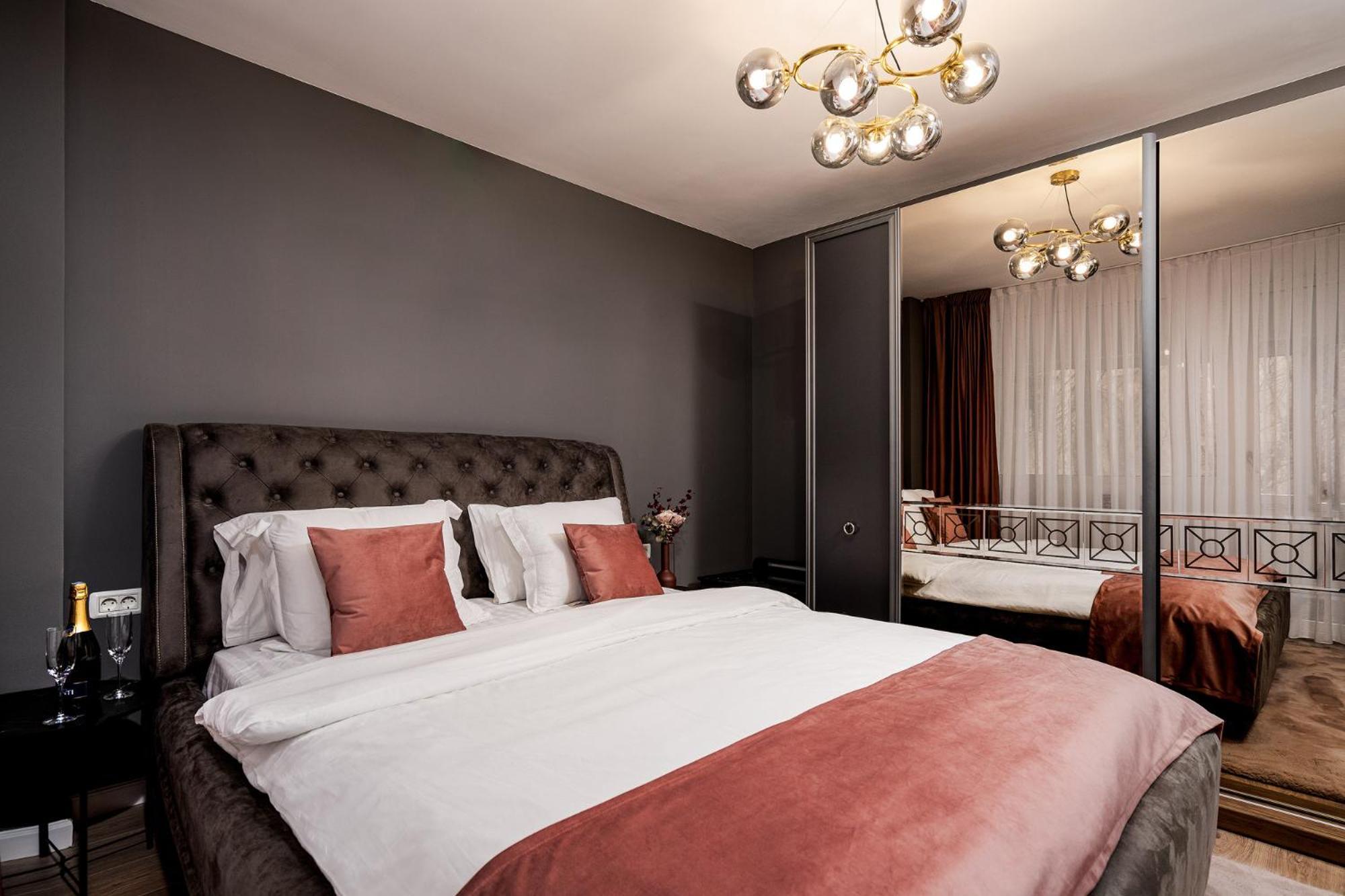 Cooper And Wood Elegance Orizont Galleries Bucureşti Eksteriør bilde
